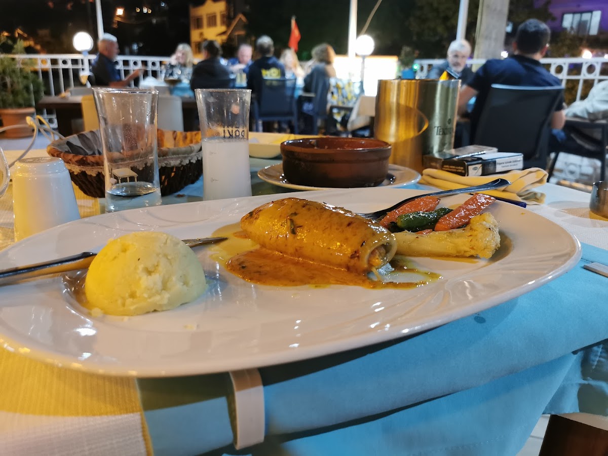 Sailing Restaurant Photos 2